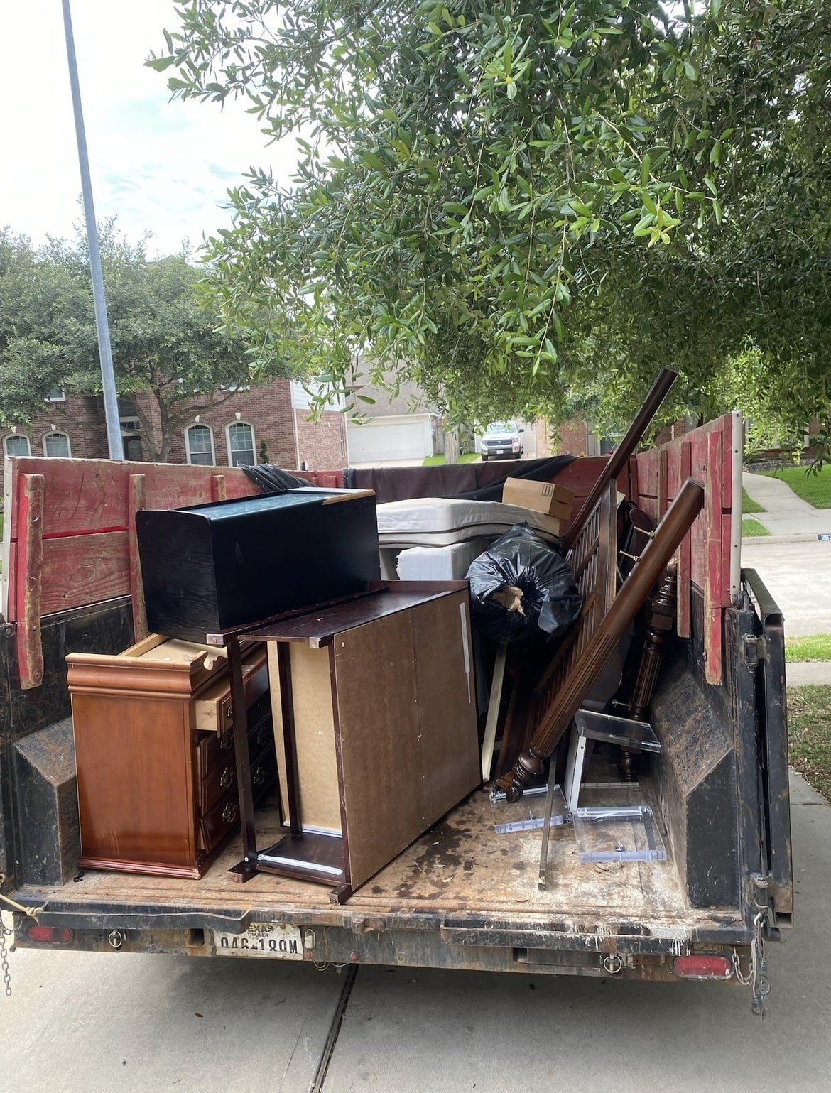 Same-day furniture removal and disposal service in Katy, Texas